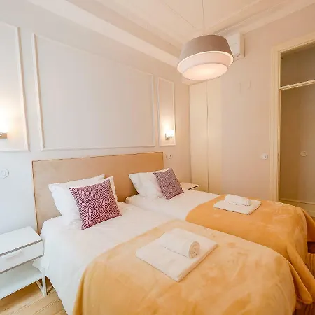 Апартаменты Augusta Street 229- 4 Dto