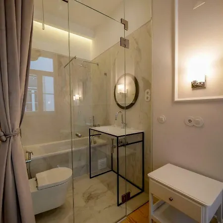 Augusta Street 229- 4 Dto