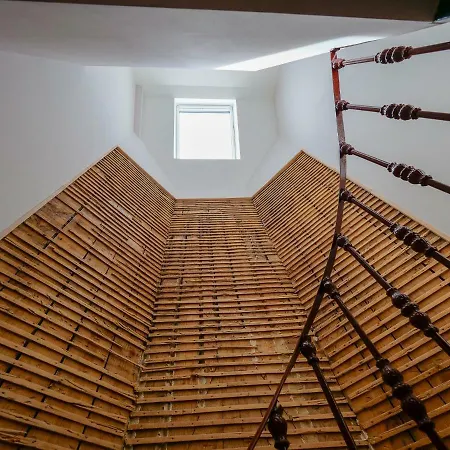 Appartamento Augusta Street 229- 4 Dto